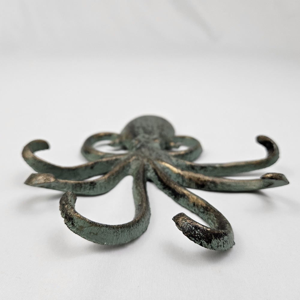 Octopus Cast Iron Wall Hook Key Rack Towel Hanger Verdigris Nautical Coastal - Picture 4 of 8